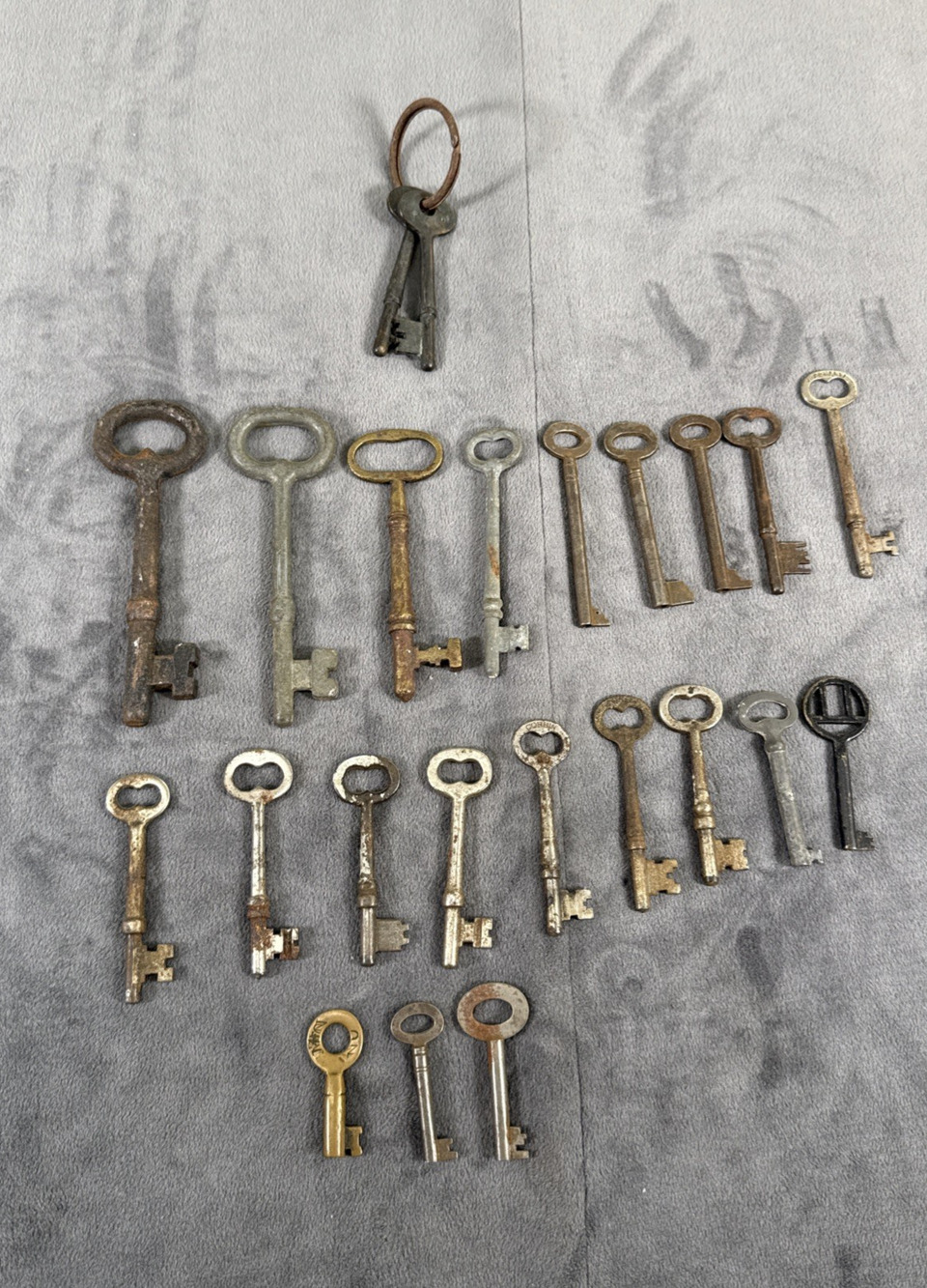 Lot of 23 Antique/Vintage Used Metal Skeleton Keys-Iron,Brass,Metal Charity